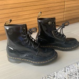 Dr. Martens, black, size 7 EXCELLENT COND